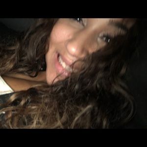 Meet your Posher, Adrianna